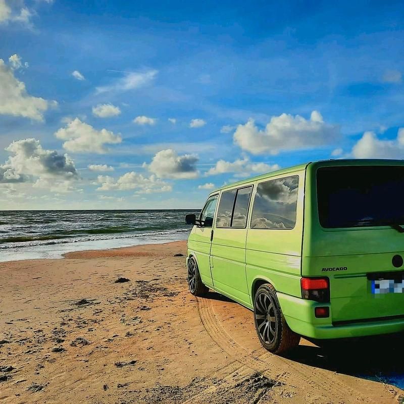 Gebraucht VW Multivan 102 PS (75 kW) 1998 Grün Van