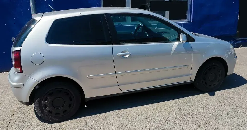 Gebraucht VW Polo 64 PS (47 kW) 2006 Silber Kleinwagen