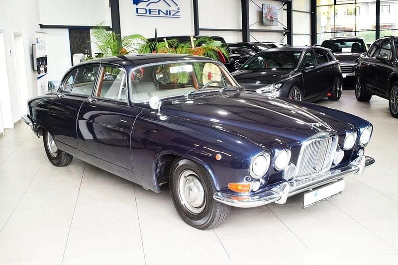 Blau Gebraucht 1961 Jaguar MK X Limousine | 25.899 € - Bild 1/3