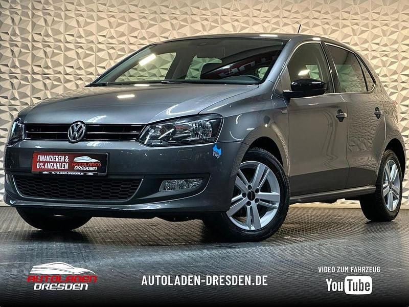 Grau Gebraucht 2012 VW Polo Match Limousine | 4.999 € (Fairer Preis) - Bild 1/4