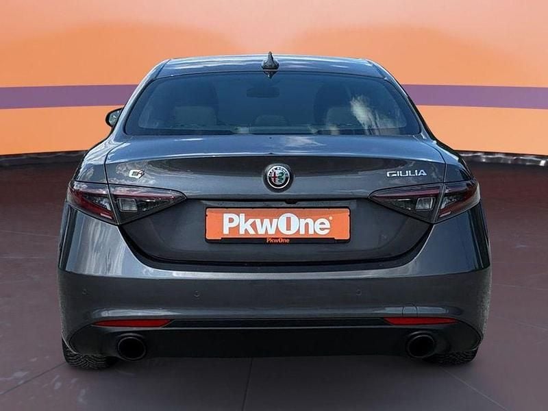 Gebraucht Alfa Romeo Giulia 280 PS (205 kW) 2024 Grau Limousine