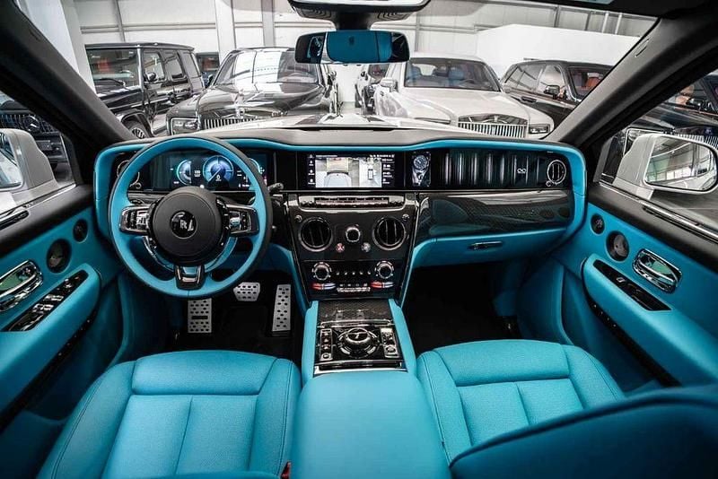 Neu Rolls Royce Cullinan 799 PS (587 kW) 2026 Grau SUV