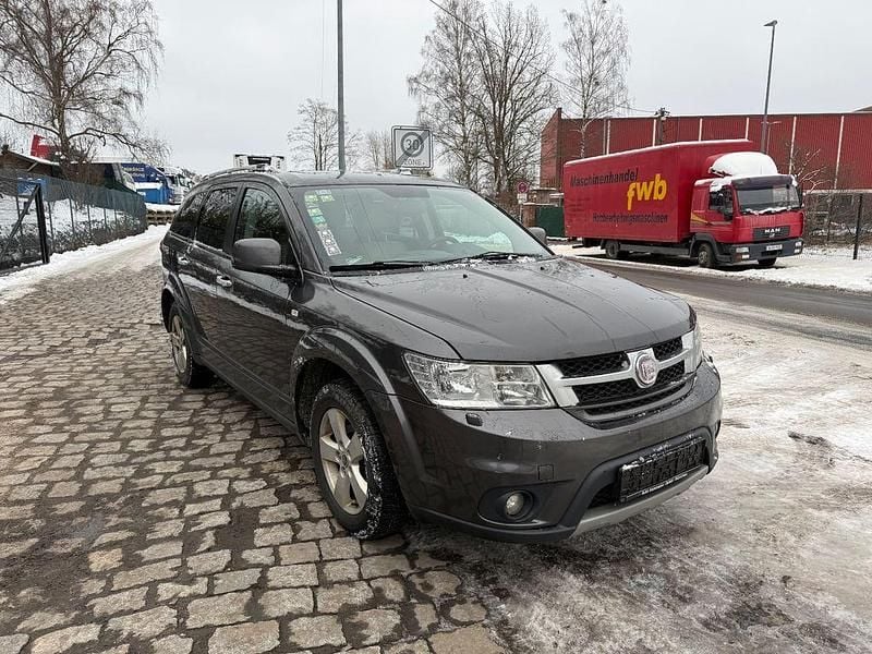 Gebraucht Fiat Freemont 170 PS (125 kW) 2014 Grau SUV