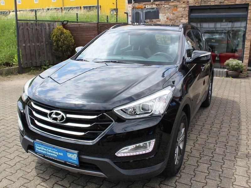 Schwarz Gebraucht 2013 Hyundai Santa Fe Trend SUV | 10.950 € (Teuer) - Bild 1/4