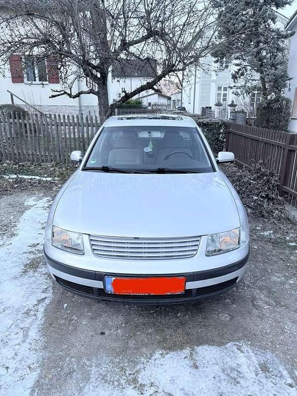 Gebraucht 1999 VW Passat Comfortline Limousine | 1.400 € (Fairer Preis) - Bild 1/4
