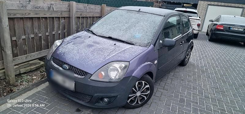 Blau Gebraucht 2007 Ford Fiesta Kleinwagen | 1.000 € (Guter Preis) - Bild 1/4