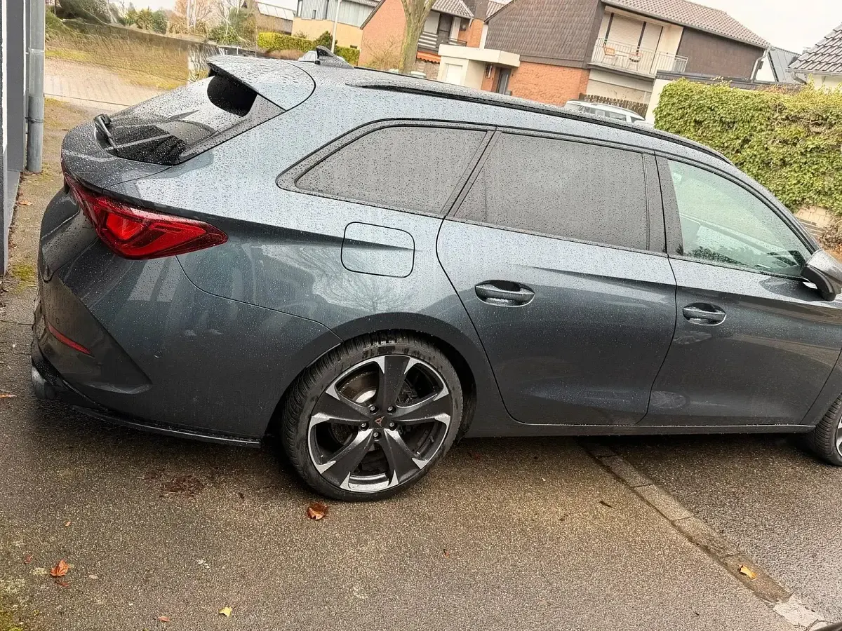 Gebraucht Cupra Leon VZ 310 PS (228 kW) 2024 Grau Kombi