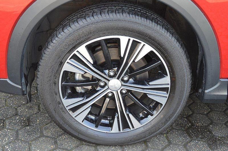 Gebraucht Mitsubishi Eclipse Cross Top 163 PS (119 kW) 2019 Rot SUV