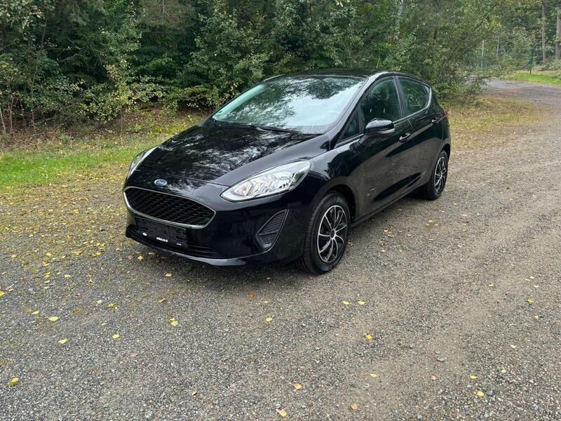 Schwarz Gebraucht 2019 Ford Fiesta Trend Kleinwagen | 8.999 € (Guter Preis) - Bild 1/4