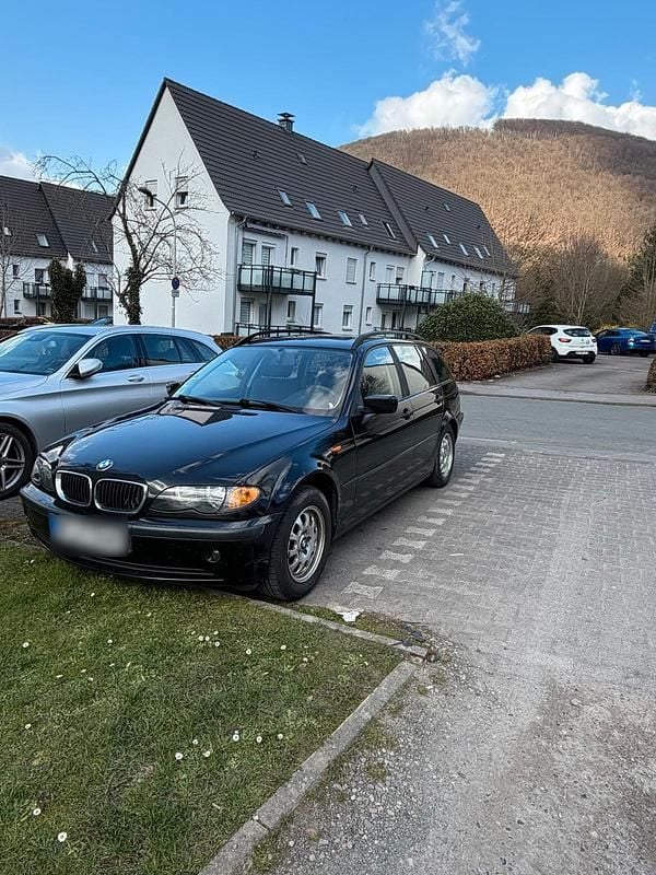 Gebraucht BMW 316 116 PS (85 kW) 2004 Schwarz Kombi