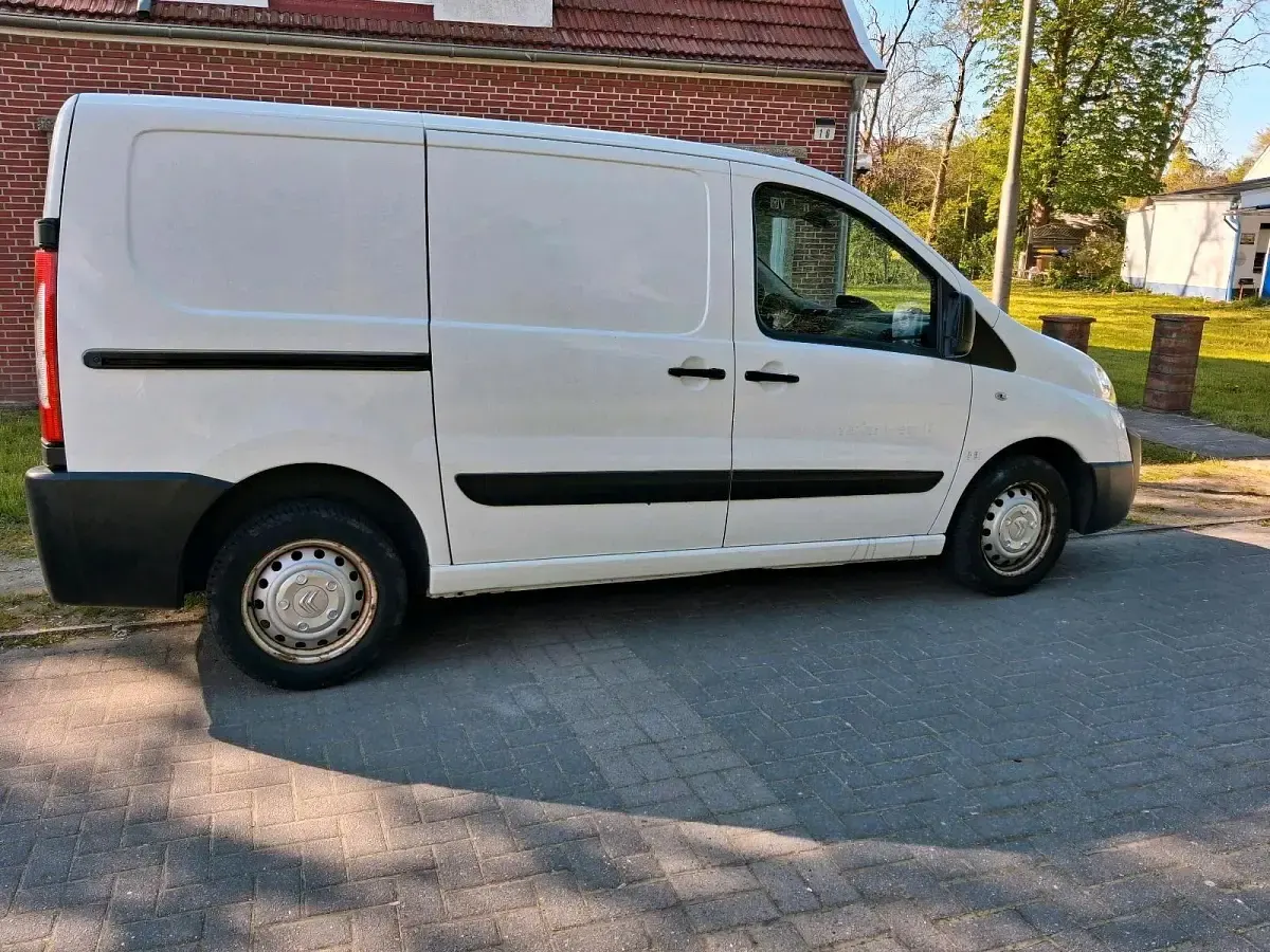 Używany Citroën Jumpy 89 KM (65 kW) 2013 Biały Minivan