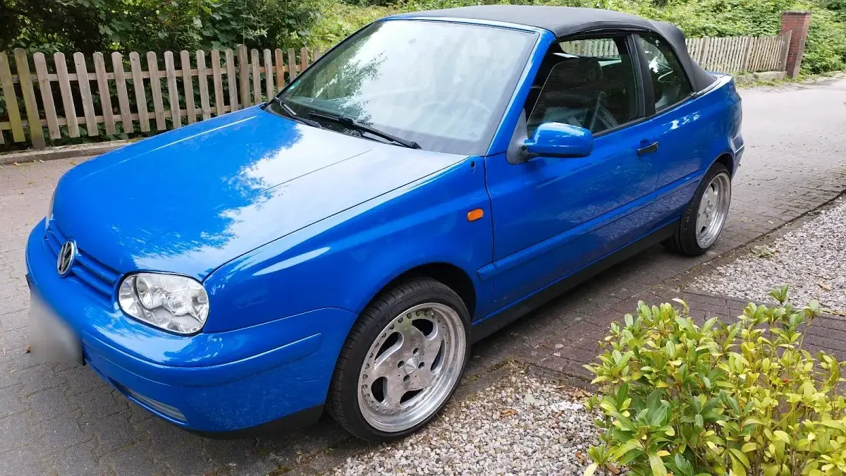 Gebraucht VW Golf 75 PS (55 kW) 2000 Blau Cabrio