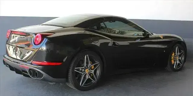 Gebraucht Ferrari California 560 PS (411 kW) 2016 Schwarz Cabrio