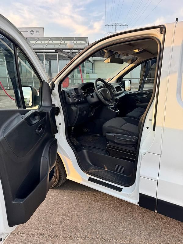 Gebraucht Renault Trafic 150 PS (110 kW) 2020 Weiß Van / Kleinbus