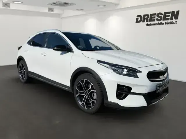 Gebraucht Kia XCeed Black Xdition 204 PS (150 kW) 2022 (hw2) deluxe white m SUV