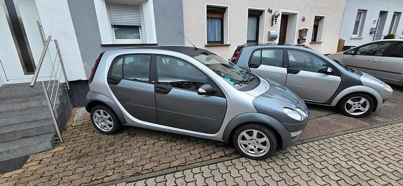 Grau Gebraucht 2005 Smart ForFour Kleinwagen | 1.700 € (Fairer Preis) - Bild 1/4