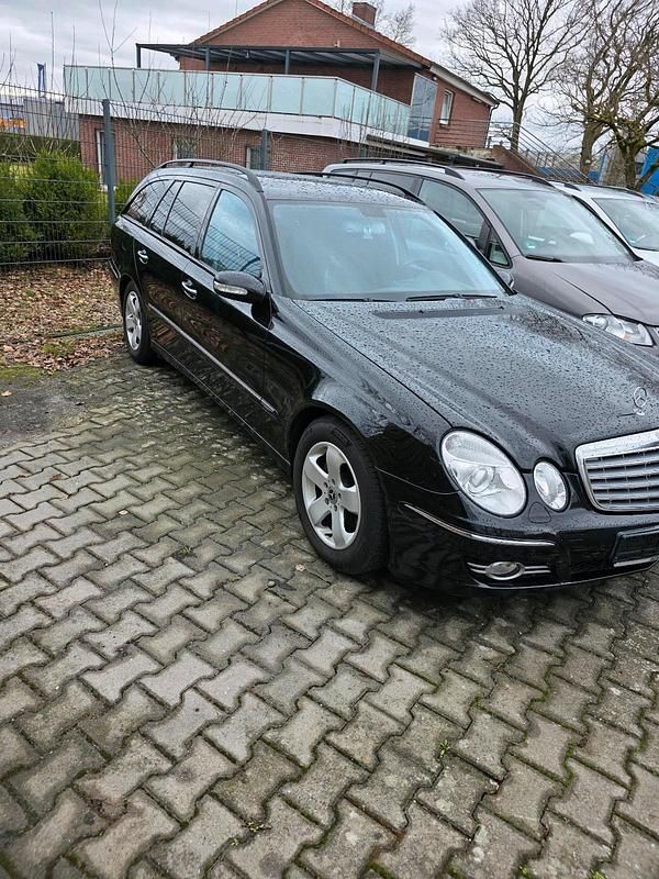 Gebraucht Mercedes E320 Avantgarde 204 PS (150 kW) 2004 Schwarz Kombi