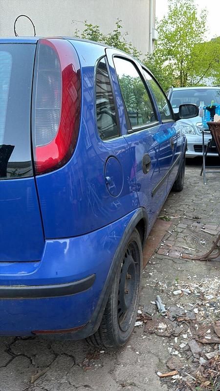 Gebraucht Opel Corsa 61 PS (44 kW) 2005 Blau Kleinwagen