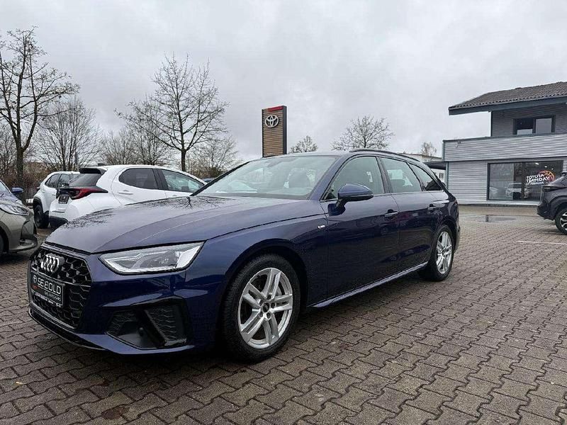 Gebraucht Audi A4 S-Line 204 PS (150 kW) 2024 Navarrablau metallic Kombi