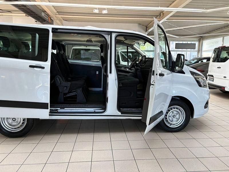 Second-hand Ford Transit 131 CP (96 kW) 2020 Alb Monovolum