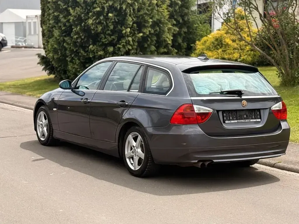 Gebraucht BMW 325 Performance 218 PS (160 kW) 2006 Grau Kombi