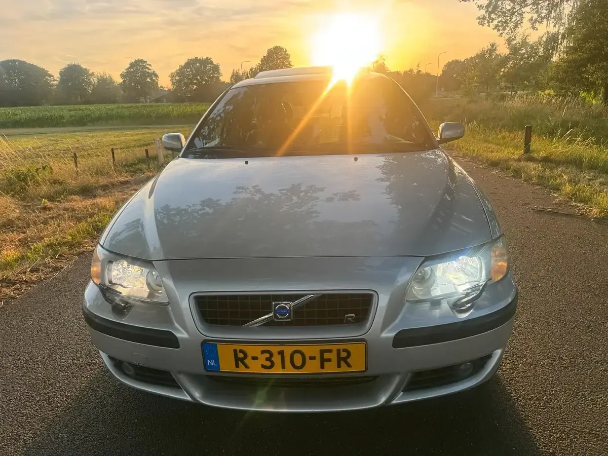 Gebraucht Volvo V70 299 PS (219 kW) 2003 Silber Kombi