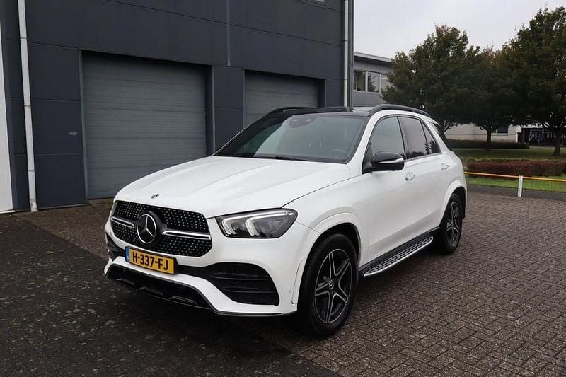 Weiß Gebraucht 2019 Mercedes GLE450 AMG Premium Plus SUV | 42.411 € - Bild 1/4