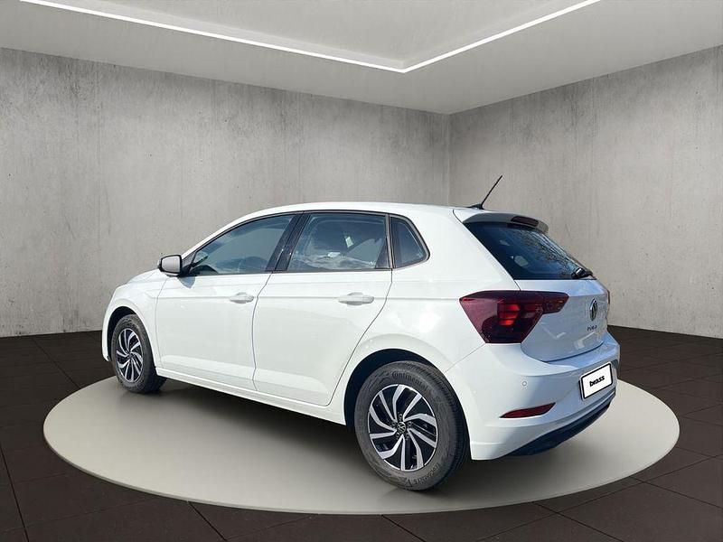 Gebraucht VW Polo Life 95 PS (69 kW) 2024 Pure white Kleinwagen
