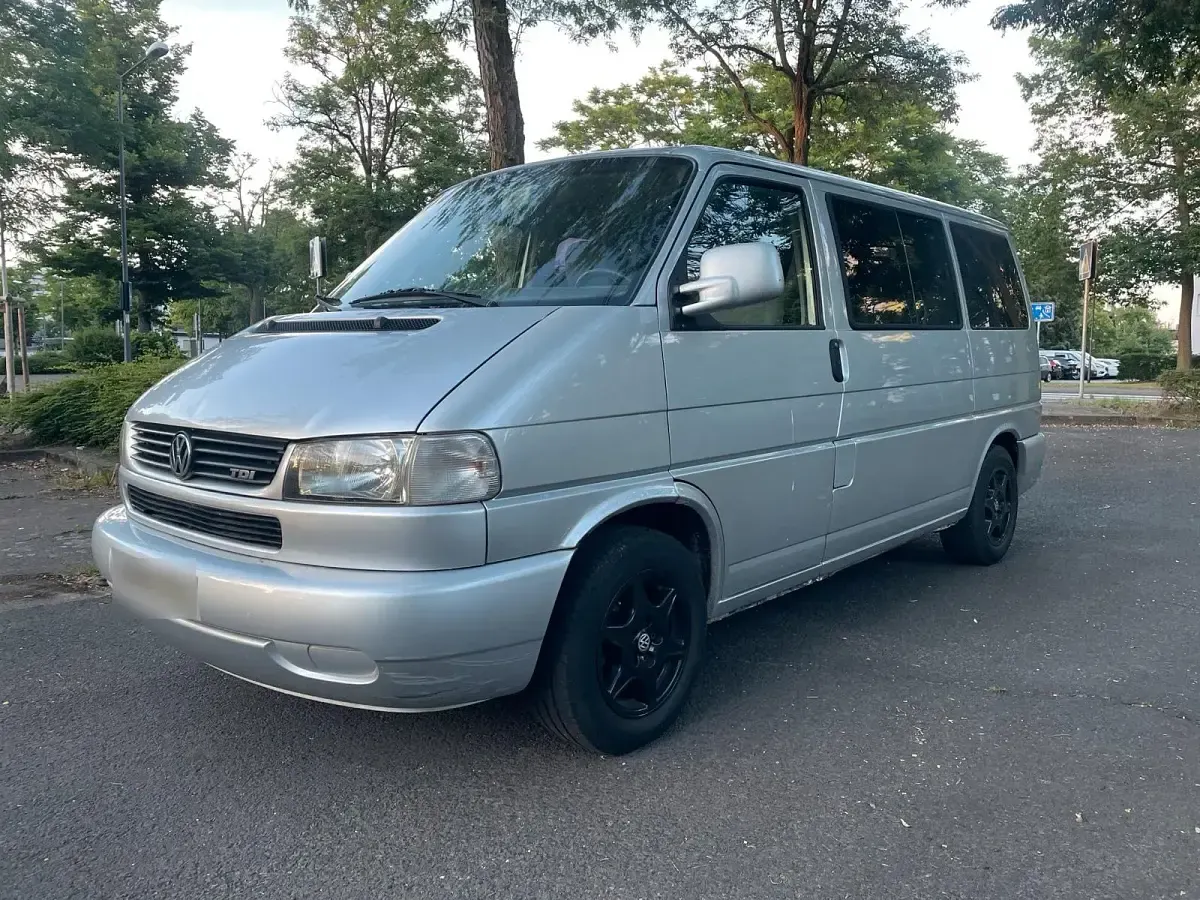 Gebraucht VW Multivan 102 PS (75 kW) 2002 Grau Van / Kleinbus