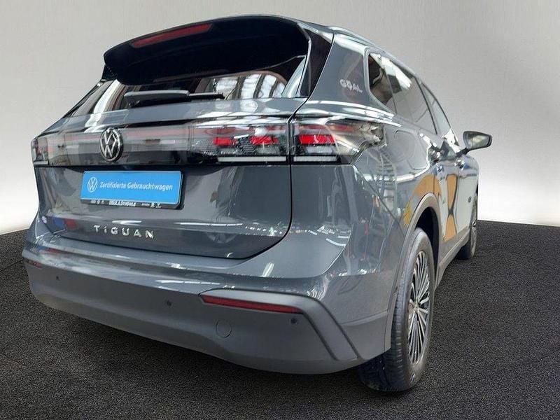 Gebraucht VW Tiguan Goal 150 PS (110 kW) 2025 Delfingrau metallic SUV