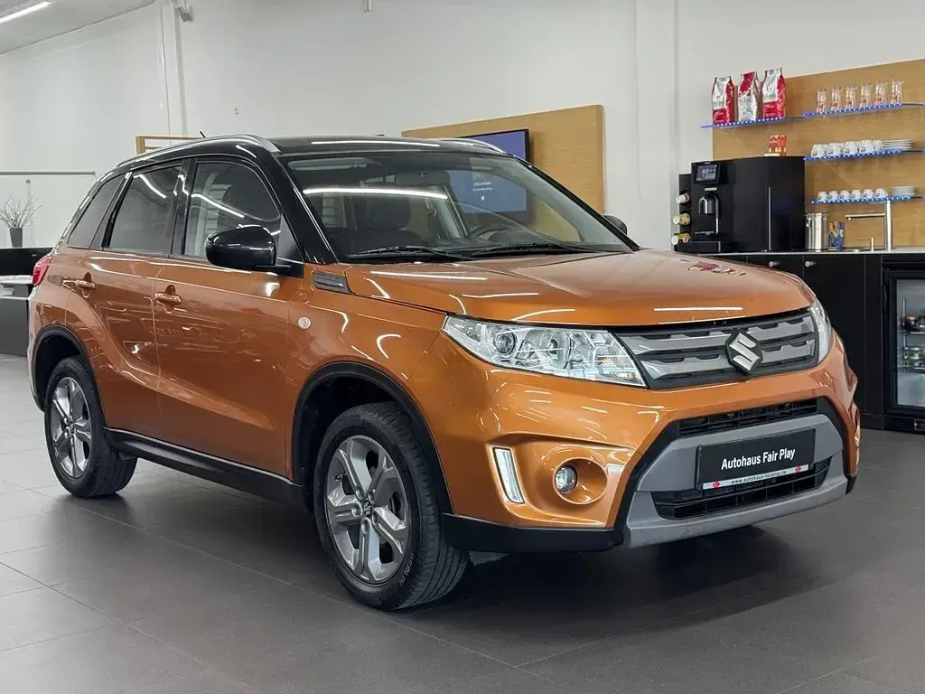 Gebraucht Suzuki Vitara Comfort 120 PS (88 kW) 2017 Orange SUV