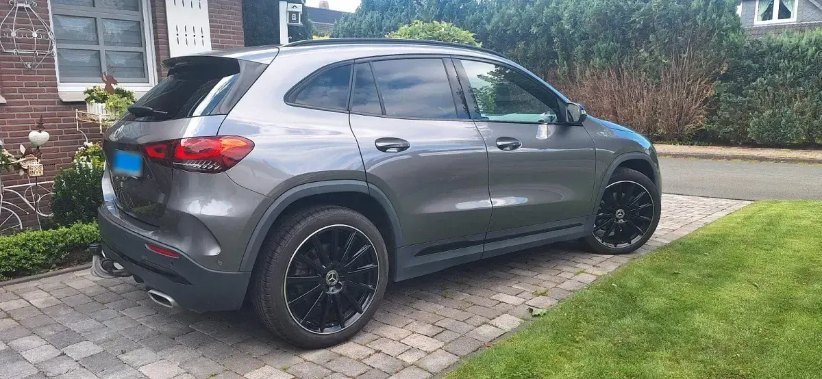 Gebraucht Mercedes GLA220 AMG line 190 PS (139 kW) 2022 Grau SUV