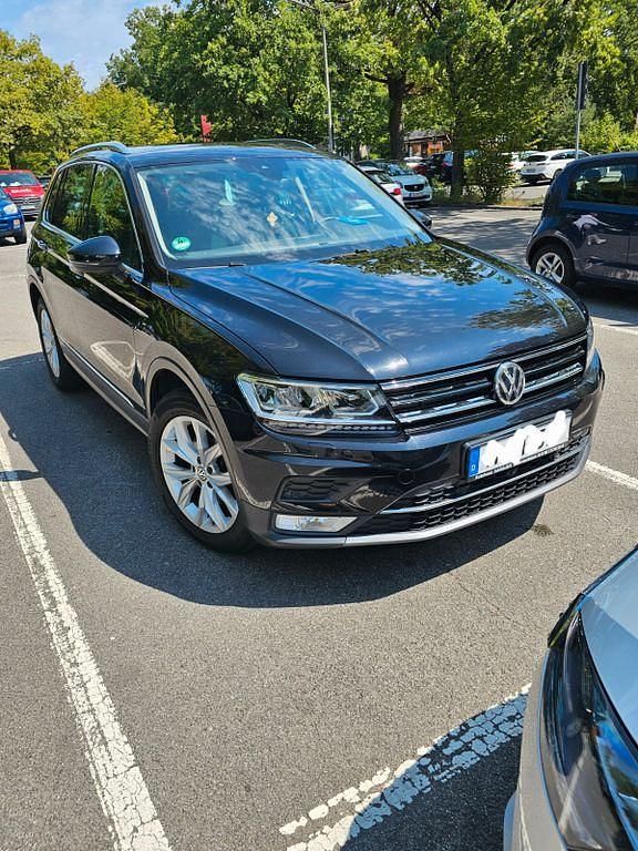 Schwarz Gebraucht 2016 VW Tiguan Highline SUV | 16.500 € (Guter Preis) - Bild 1/4