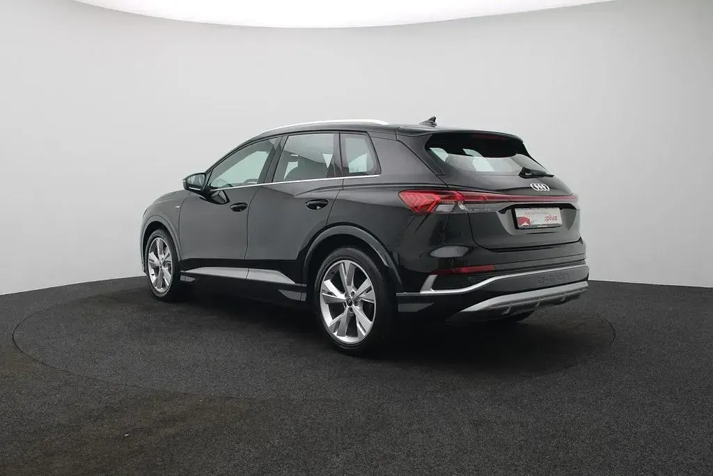 Gebraucht Audi Q4 e-tron Ambiente 210 kW (286 PS) 2025 Mythosschwarz metallic SUV