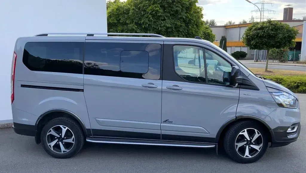 Gebraucht Ford Tourneo Custom Active 170 PS (125 kW) 2023 Grau Van