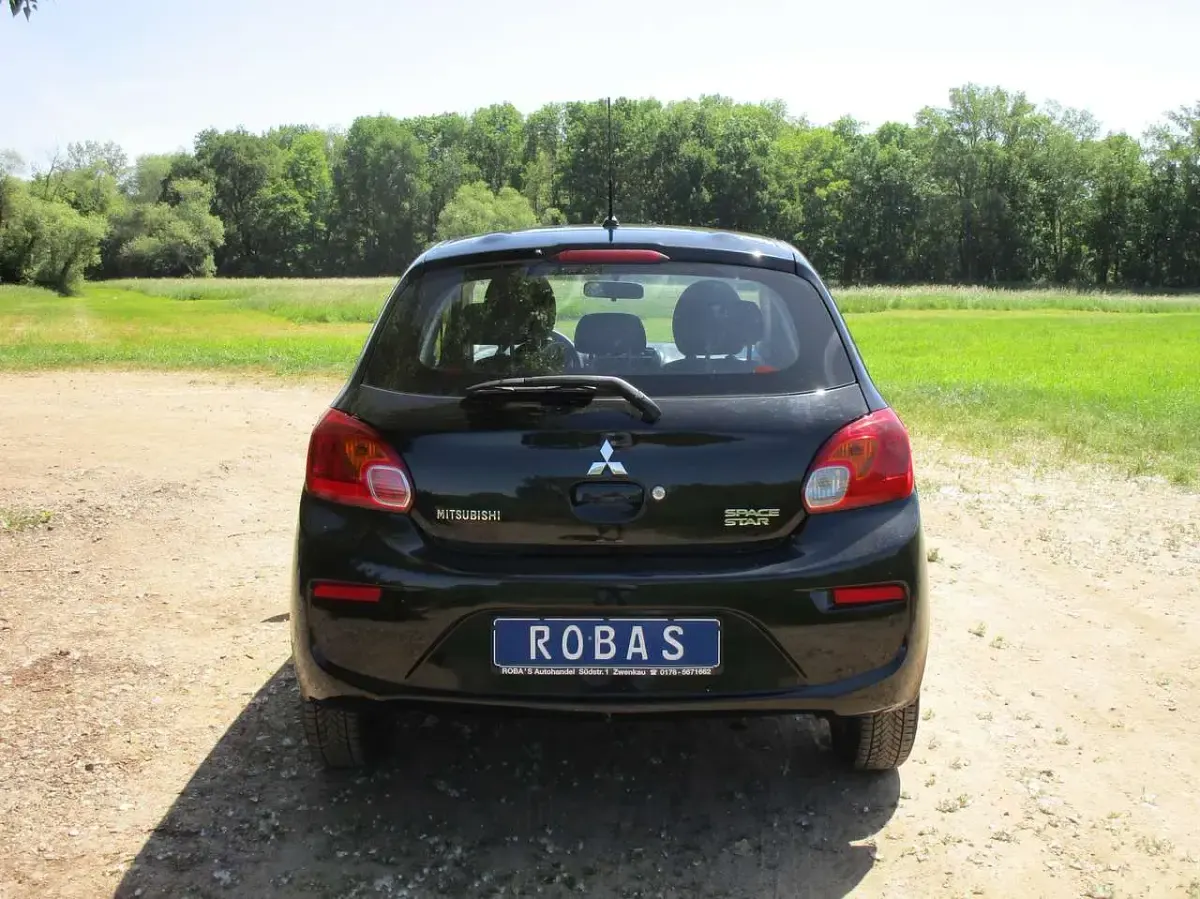 Gebraucht Mitsubishi Space Star Basis 71 PS (52 kW) 2017 Magicschwarz (p) Kleinwagen