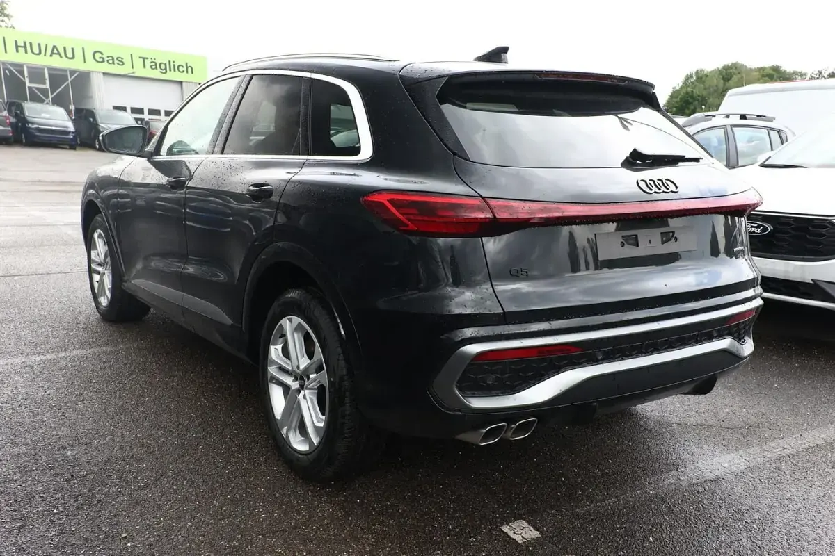 Ny Audi Q5 S-Line 204 HK (150 kW) 2025 Grå SUV