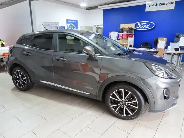 Gebraucht Ford Puma Titanium 125 PS (91 kW) 2022 Grau SUV