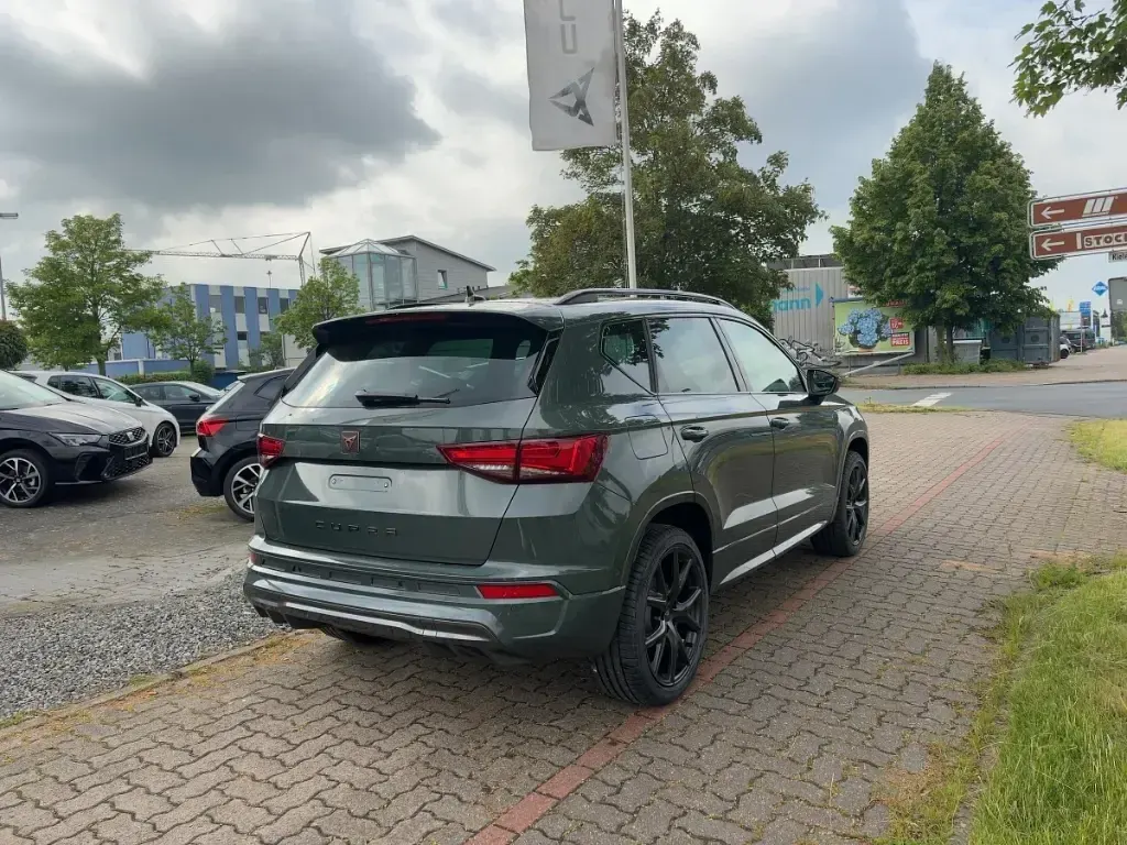 Neu Cupra Ateca 190 PS (139 kW) 2026 Gruen SUV