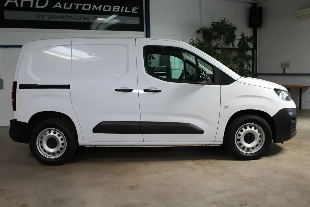 Gebraucht Citroën e-Berlingo 100 kW (136 PS) 2023 (weiß uni) Van / Kleinbus