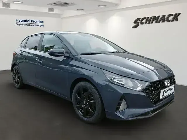 Gebraucht Hyundai i20 Edition 30 101 PS (74 kW) 2022 Grau Kleinwagen