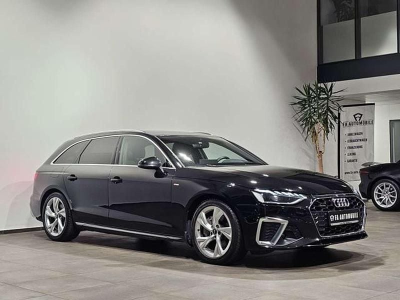 Gebraucht Audi A4 S-Line 204 PS (150 kW) 2023 Mythosschwarz metallic Kombi