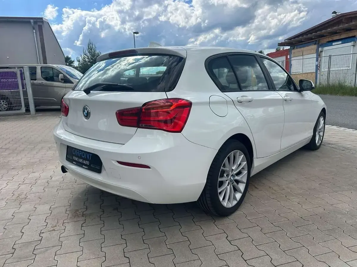 Gebraucht BMW 116 Advantage 109 PS (80 kW) 2015 Weiß Kleinwagen