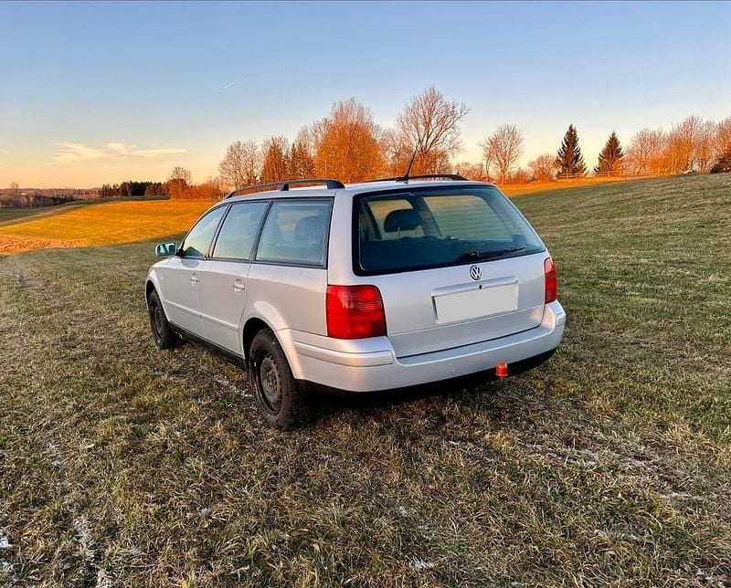 Gebraucht VW Passat Highline 193 PS (141 kW) 1999 Silber Limousine
