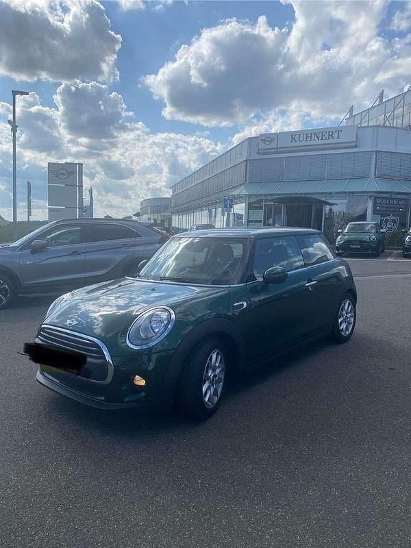 Grün Gebraucht 2017 Mini One D Kleinwagen | 9.500 € (Etwas zu teuer) - Bild 1/4