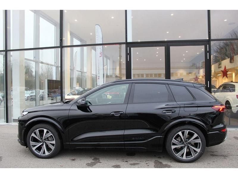 Neu Audi Q6 e-tron S-Line 225 kW (306 PS) 2026 Mythosschwarz metallic SUV