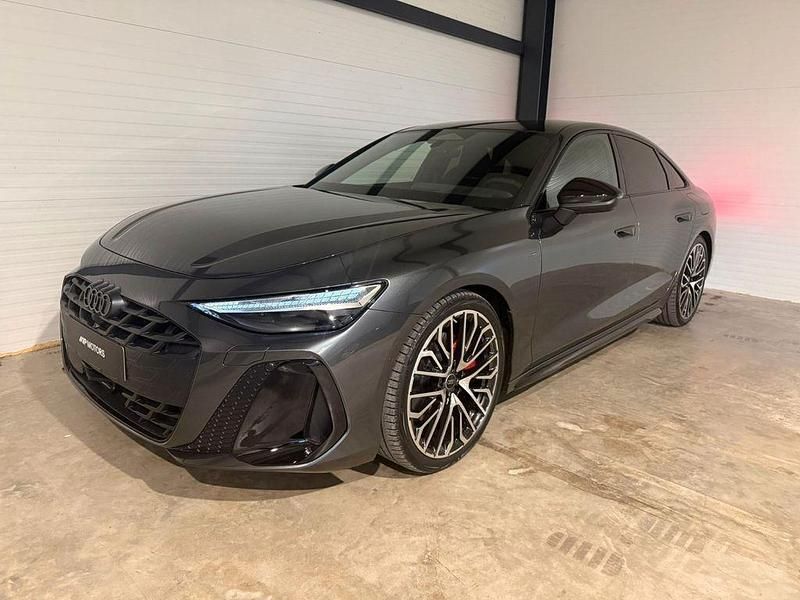 Grau Neu 2025 Audi A6 Sport Limousine | 83.900 € (Teuer) - Bild 1/4