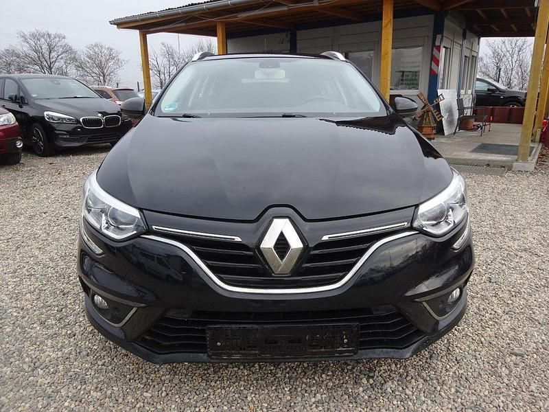 Gebraucht Renault Mégane IV Business 132 PS (97 kW) 2018 Schwarz Limousine