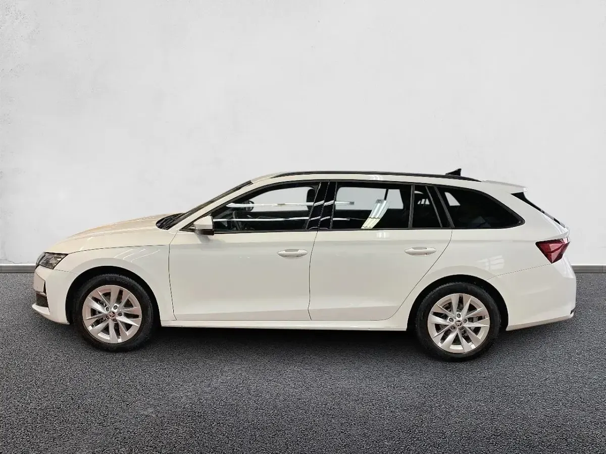 Gebraucht Skoda Octavia Selection 150 PS (110 kW) 2025 Candyweiß Kombi