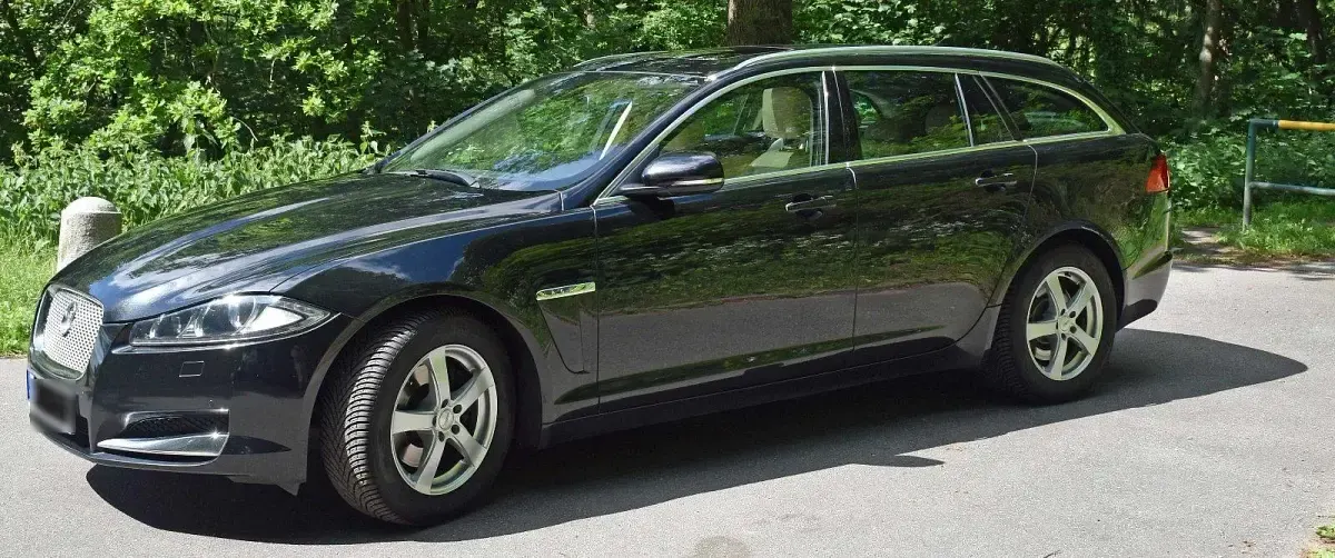Gebraucht Jaguar XF Sportbrake 200 PS (147 kW) 2013 Schwarz Kombi